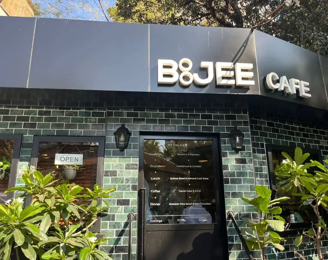 Boojee Café – Popular Coffee Shop in Bandra West, Mumbai